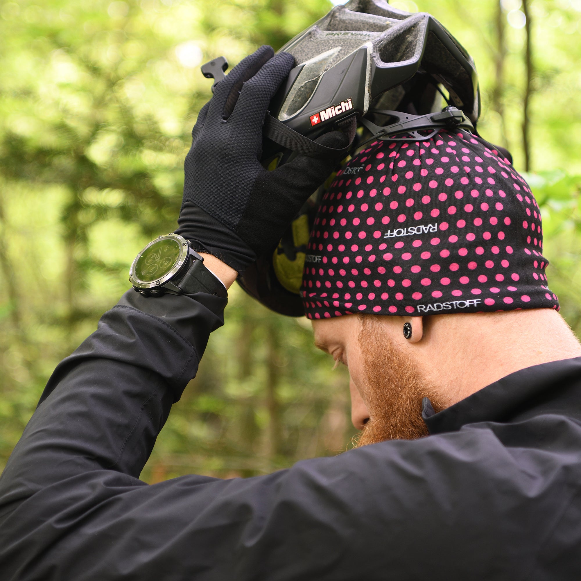 multifunktionstuch unter fahrradhelm Radstoff Team-Multifunktionstuch – www.radstoff.ch
