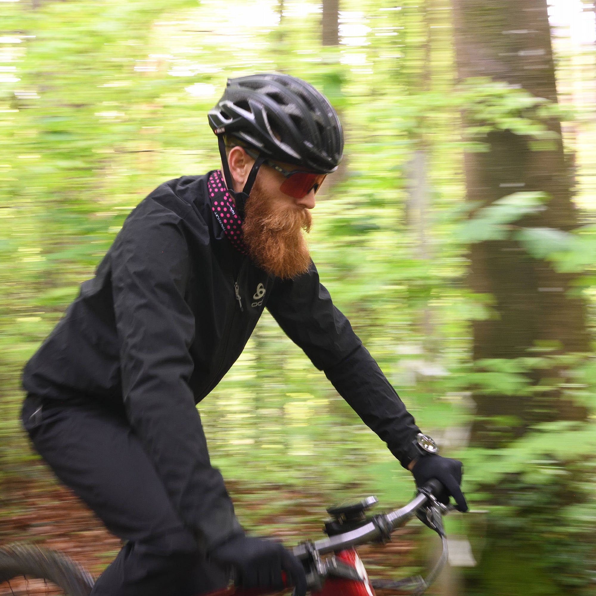 multifunktionstuch unter fahrradhelm Radstoff Team-Multifunktionstuch – www.radstoff.ch