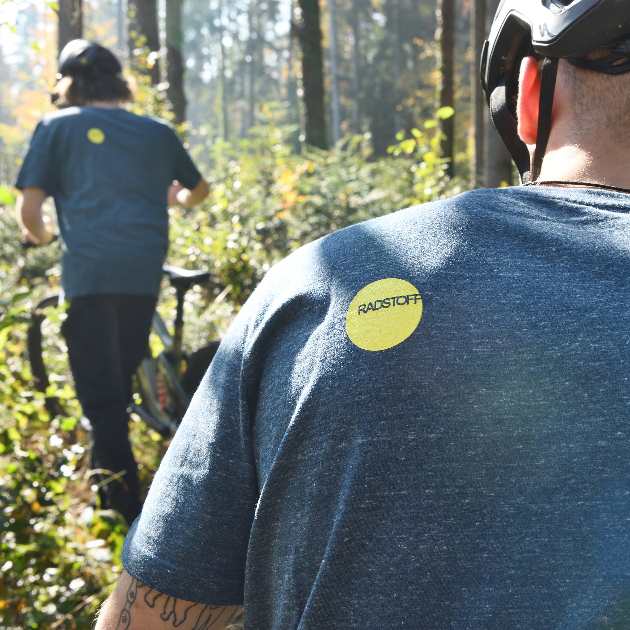 fahrradhelm stoff Sonnenstoff Shirt Unisex – www.radstoff.ch