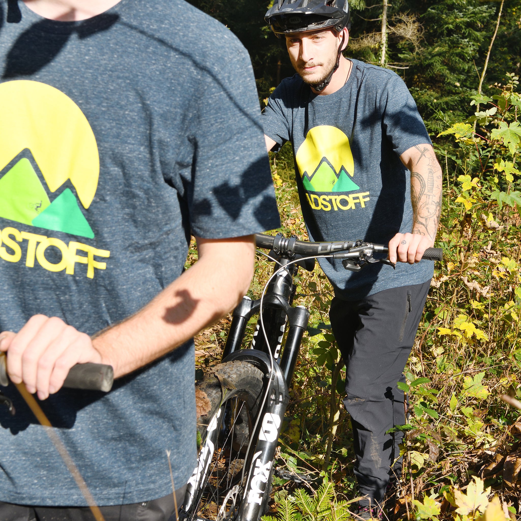 fahrradhelm stoff Sonnenstoff Shirt Unisex – www.radstoff.ch